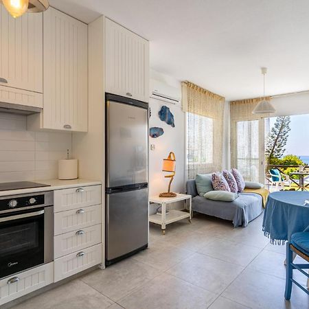 Seawaves 1- Bedroom Apartment Near Meneou Beach Lárnaka Kültér fotó