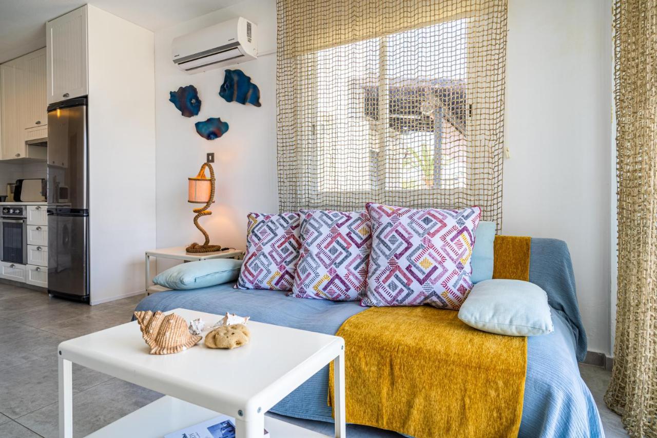 Seawaves 1- Bedroom Apartment Near Meneou Beach Lárnaka Kültér fotó