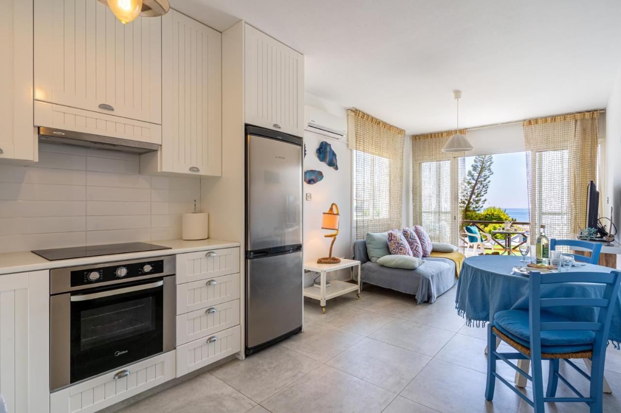 Seawaves 1- Bedroom Apartment Near Meneou Beach Lárnaka Kültér fotó